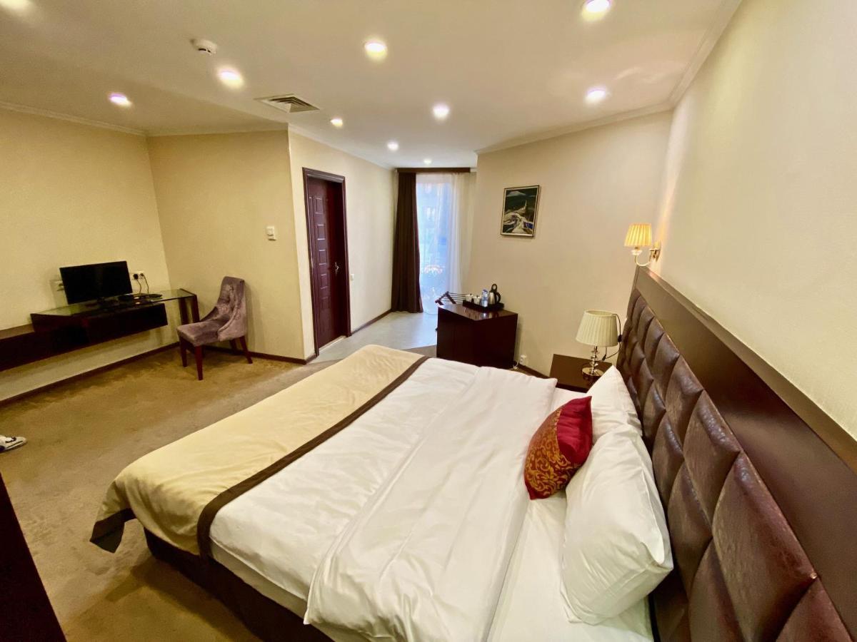 Velvet Hotel Τυφλίδα Εξωτερικό φωτογραφία