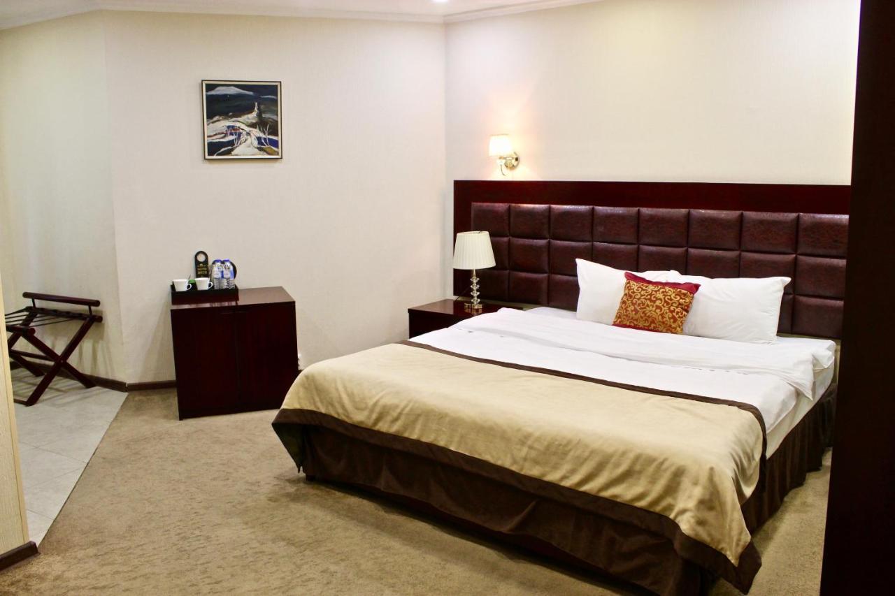 Velvet Hotel Τυφλίδα Εξωτερικό φωτογραφία