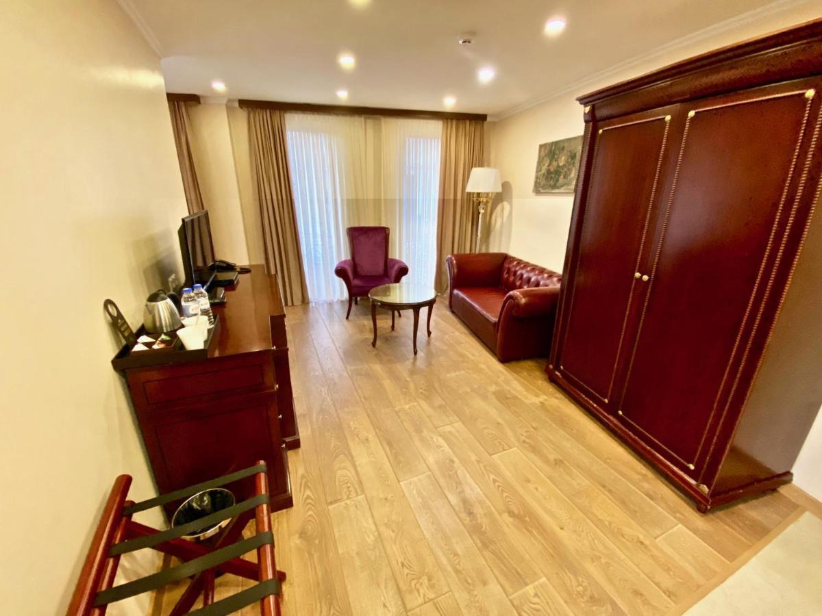 Velvet Hotel Τυφλίδα Εξωτερικό φωτογραφία