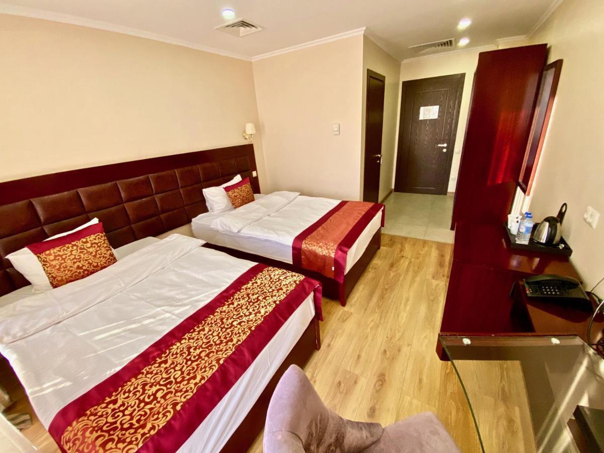 Velvet Hotel Τυφλίδα Εξωτερικό φωτογραφία