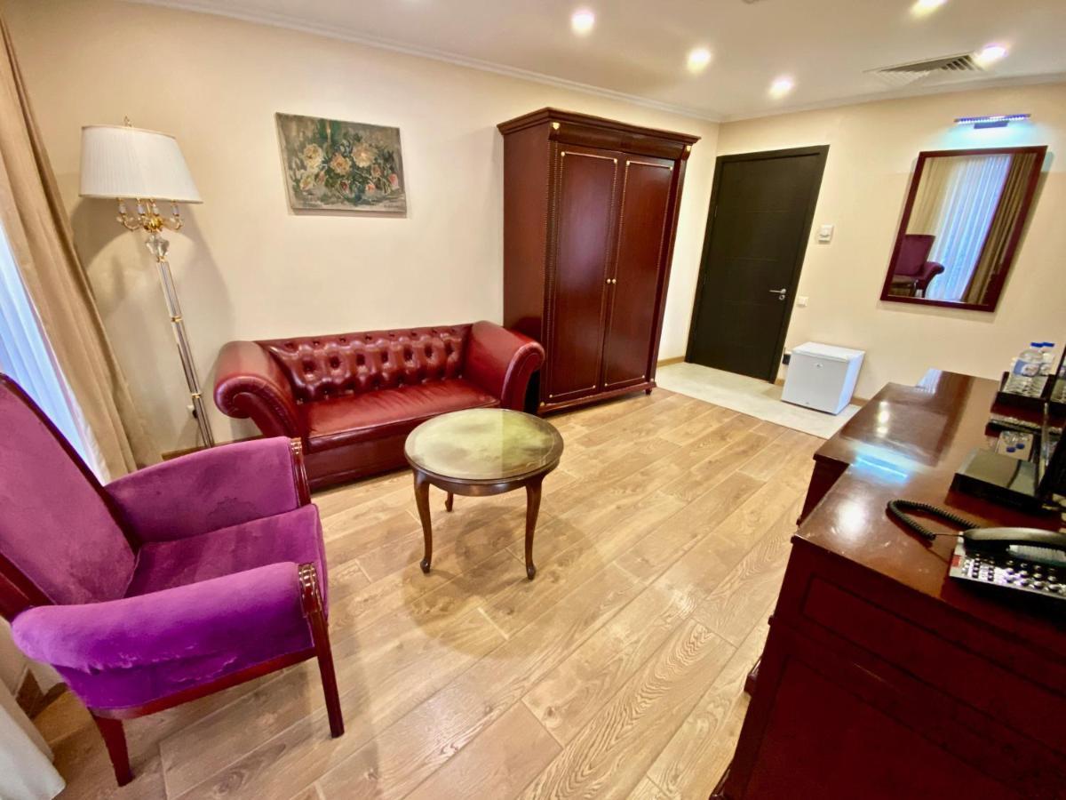 Velvet Hotel Τυφλίδα Εξωτερικό φωτογραφία