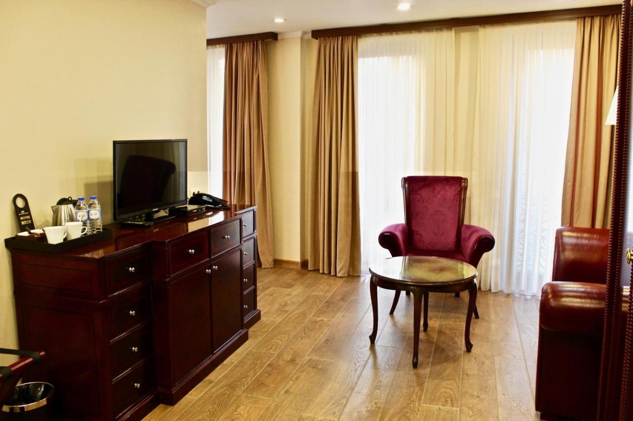 Velvet Hotel Τυφλίδα Εξωτερικό φωτογραφία