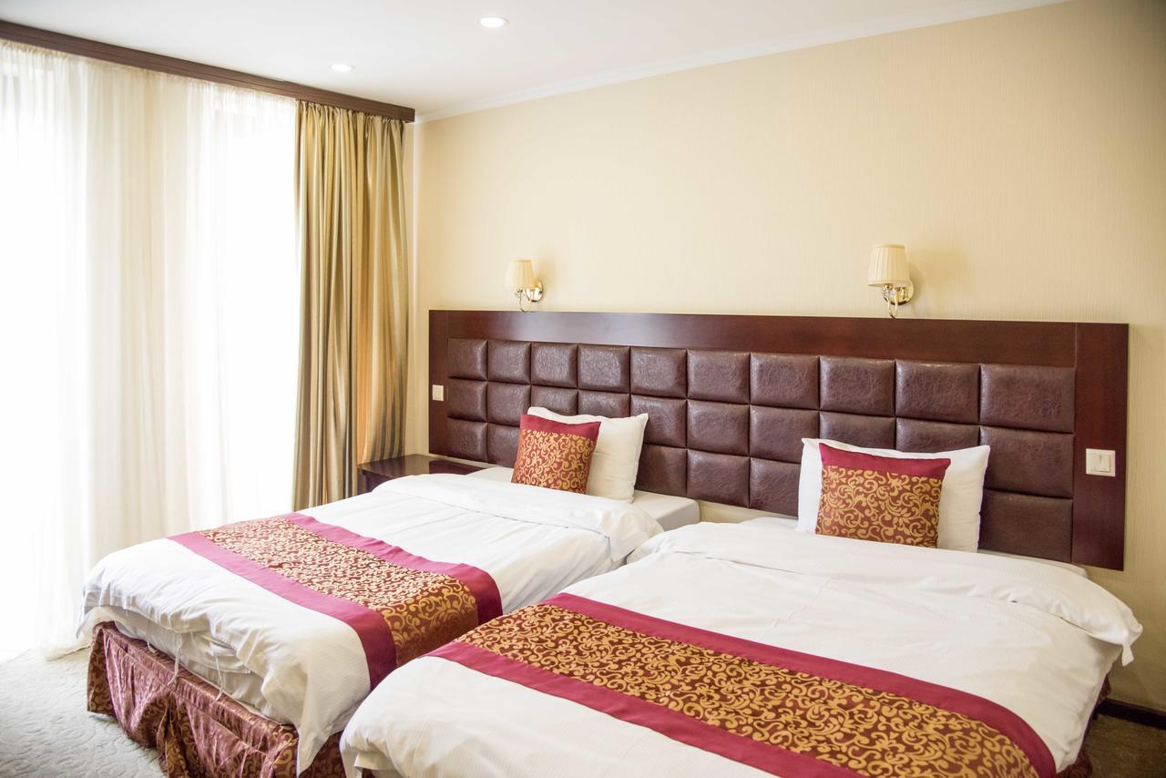 Velvet Hotel Τυφλίδα Εξωτερικό φωτογραφία