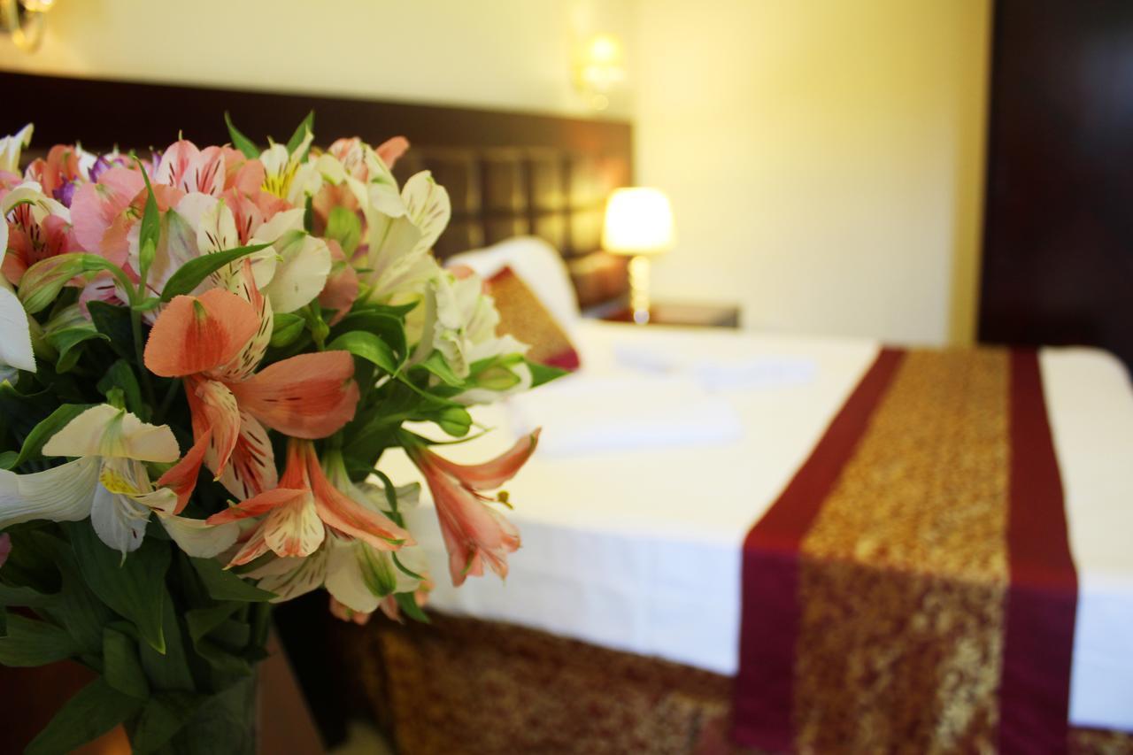 Velvet Hotel Τυφλίδα Εξωτερικό φωτογραφία