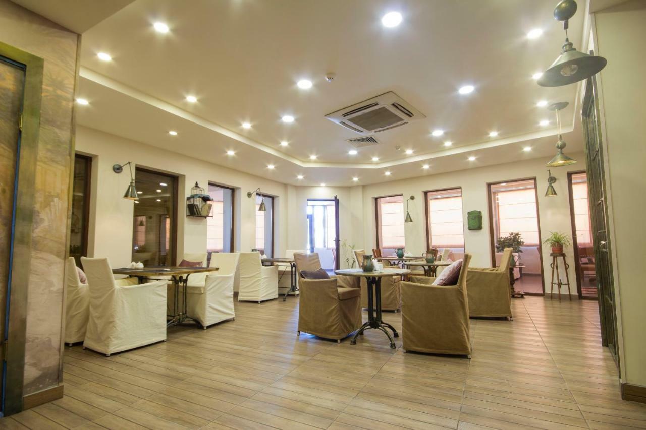 Velvet Hotel Τυφλίδα Εξωτερικό φωτογραφία